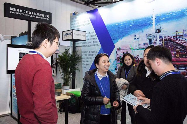 0227_190445_225.jpg 251-11.jpg